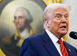 Bitcoin News: BTC Preis überschreitet 90.000 $, während Donald Trump Kanada, Mexiko Autozölle verschiebt bitcoin-news-btc-preis-berschreitet-90000-whrend-donald-trump-kanada-mexiko-autozlle-verschiebt